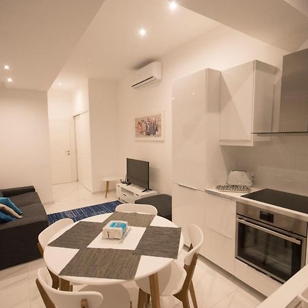 4 Bedroom Apartment Near Sliema Seafront Екстер'єр фото