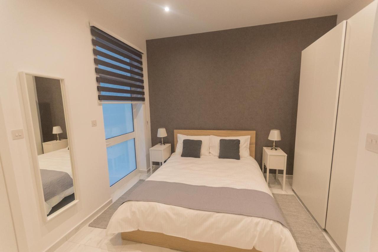 4 Bedroom Apartment Near Sliema Seafront Екстер'єр фото